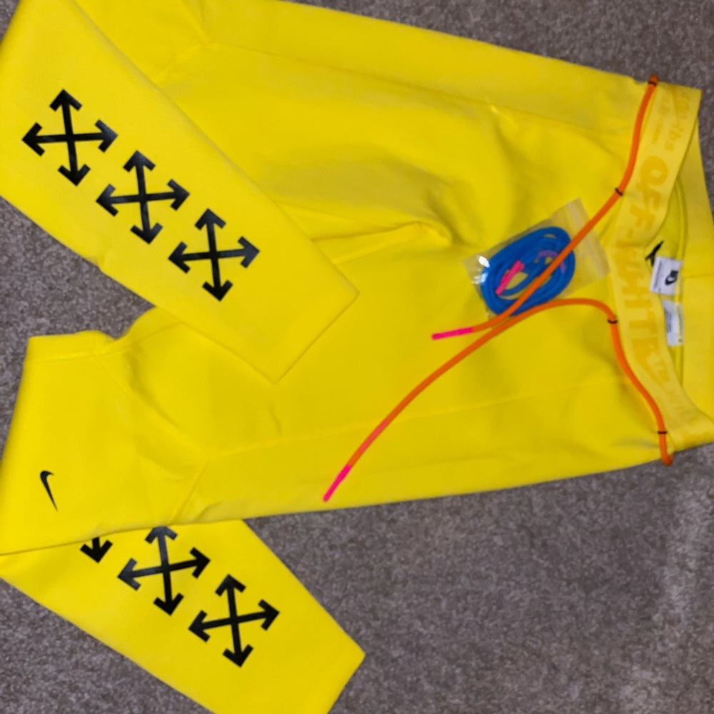 Off-White Nike x Yellow Leggings